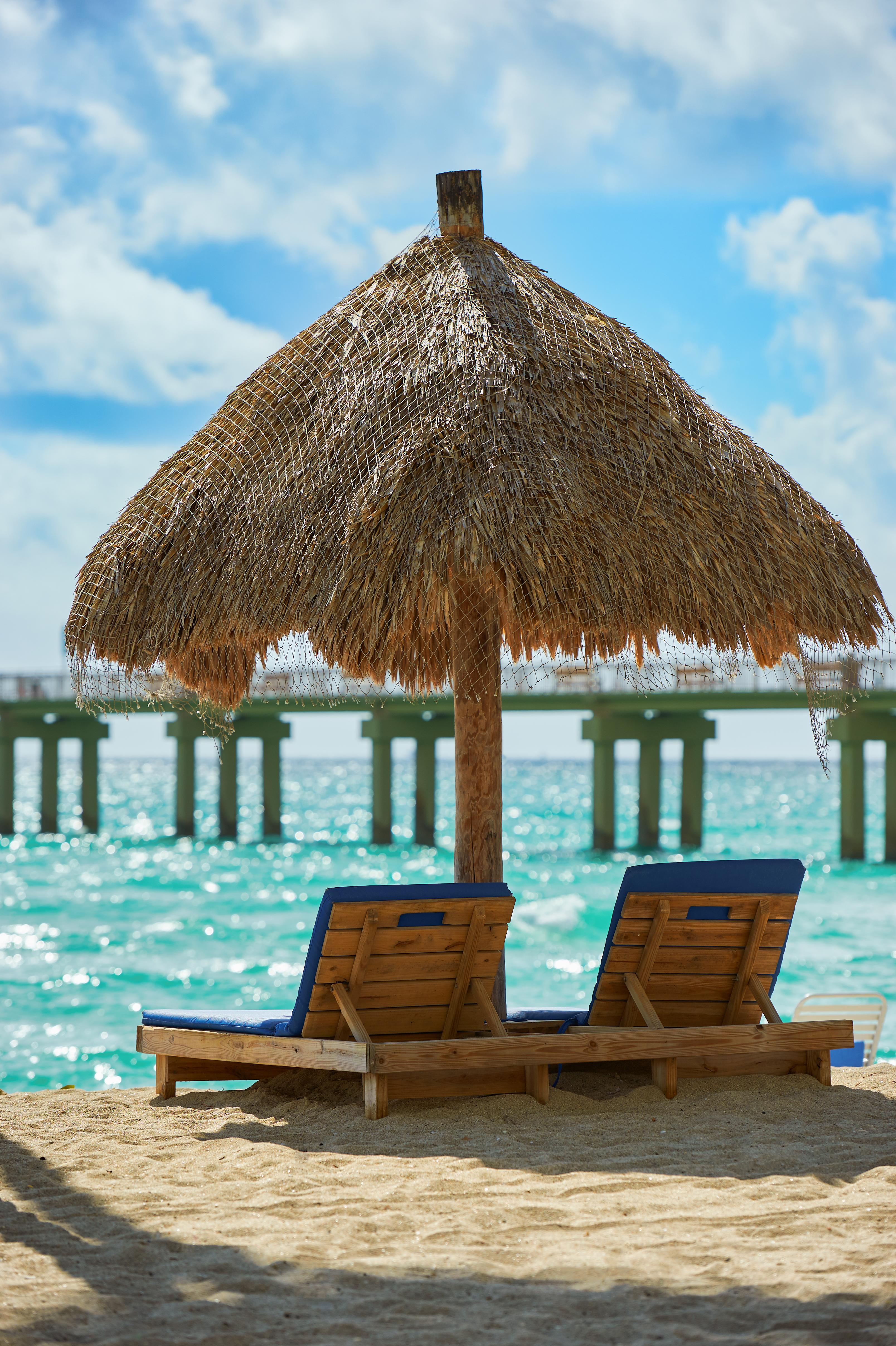 Newport Beachside Hotel & Resort Miami Beach Exterior photo